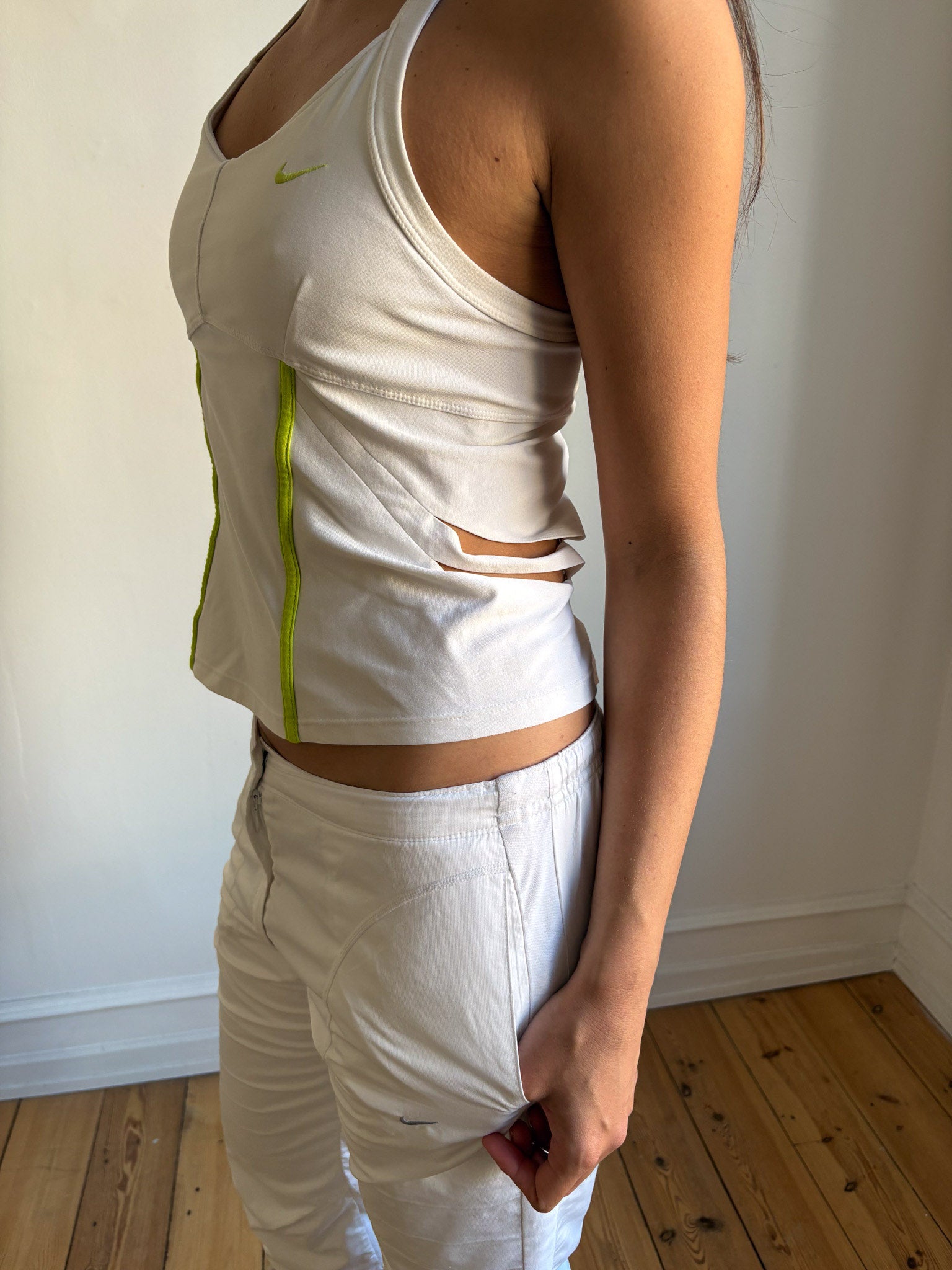 004 / Nike Capri